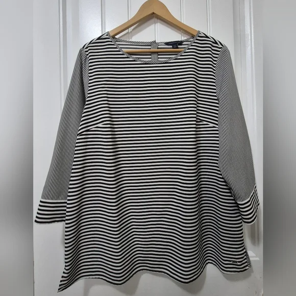 Womens Tommy Hilfiger Blouse Size Large - Picture 1 of 4